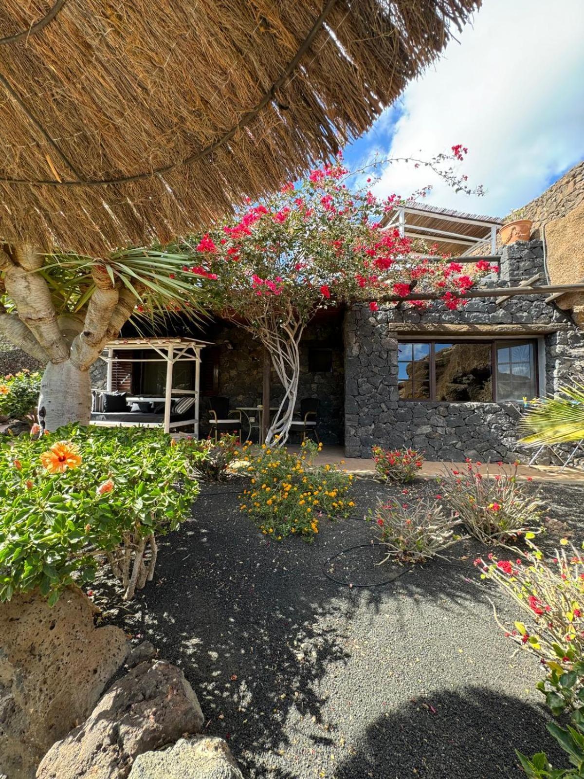 Castillo Lanzarote Villa Bailey - Luxury Villa - Pet Friendly With Heated Pool La Asomada  Bagian luar foto
