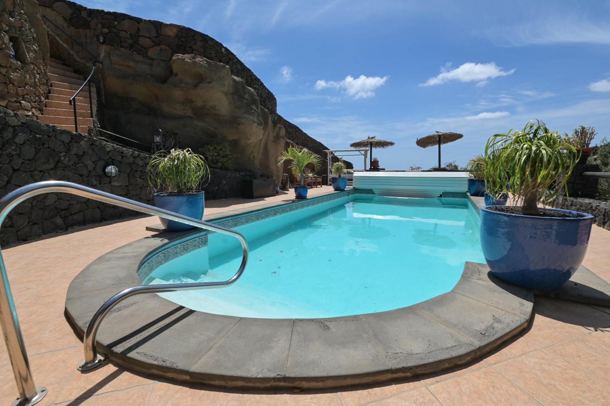 Castillo Lanzarote Villa Bailey - Luxury Villa - Pet Friendly With Heated Pool La Asomada  Bagian luar foto